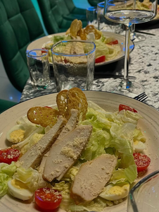 Цезарь с куриным филе